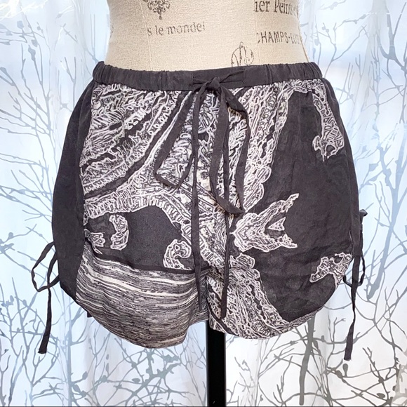 All Saints Pants - Vintage All Saints gray white print drawstring waist side tie bow detail shorts